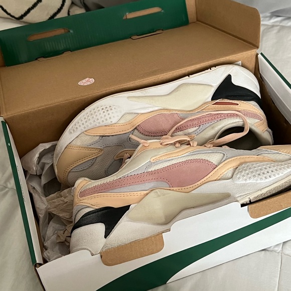 Puma RS-X3 • size 7.5 • good condition • lightly used, worn a couple of times • - Picture 3 of 3